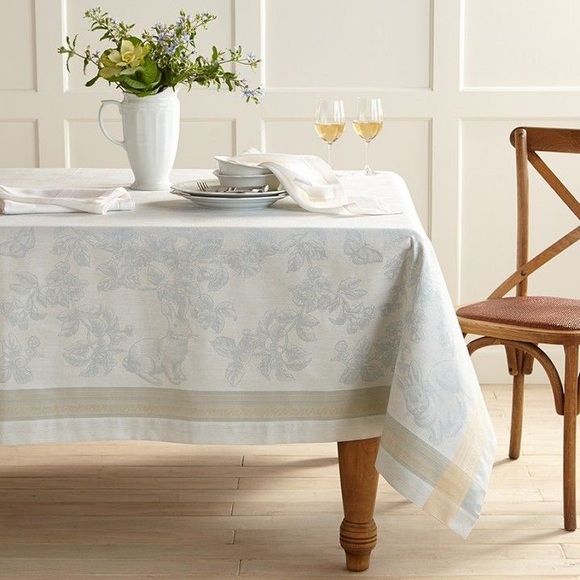 Williams Sonoma Dining Williams Sonoma Jacquard Table Cloth Poshmark